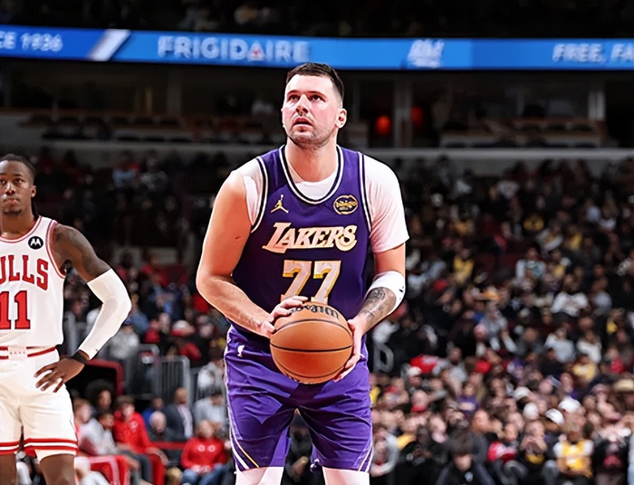 开云-湖人入正轨!东契奇合理出手盘活全队,各配角攻守齐爆侵略性拉满|马库斯-斯玛特|八村塁|卢卡-东契奇|洛杉矶湖人队|杰克·拉拉维亚_新浪体育_新浪新闻