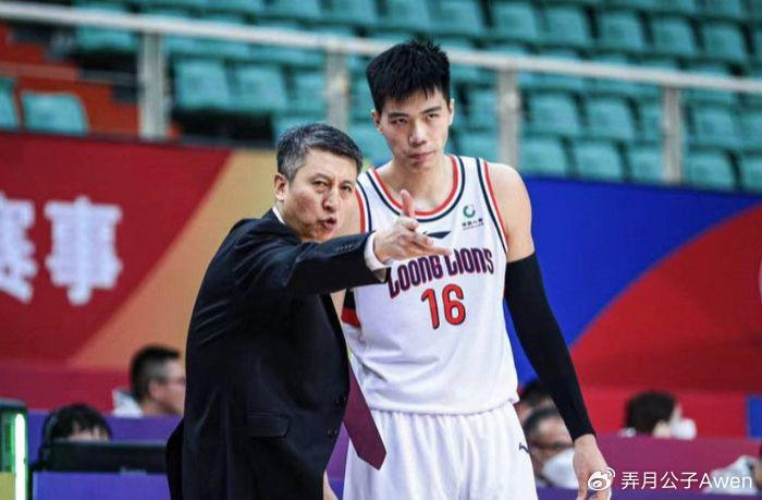 开云体育下载-国家队2战轰19分!在广东季后赛5战得3分,球迷:离开杜锋会打球了|焦泊乔|徐昕|广东男篮|广州队|郭士强_新浪体育_新浪新闻